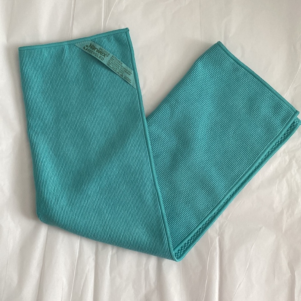 Turquoise Textured Kitchen Towel by Norwex w/BacLock Tech BNWT 25.59”x 13.78”